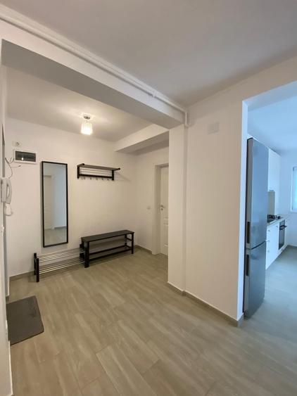 Apartament cu 2 camere decomandat în Giroc
