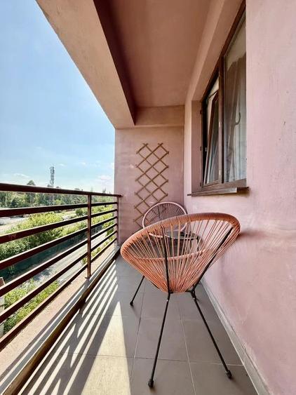 Apartament cu 2 camere semidecomandat, mobilat în Jiului