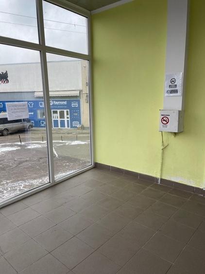 Spațiu comercial, de 77 mp, în Bucium