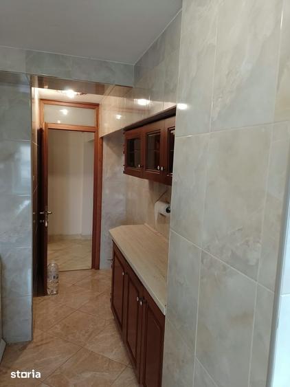 Apartament cu 4 camere în Decebal