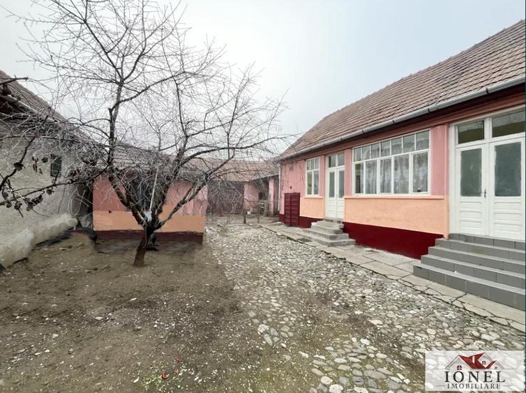 Casă individuală cu 3 camere cu Canalizare în Ighiu