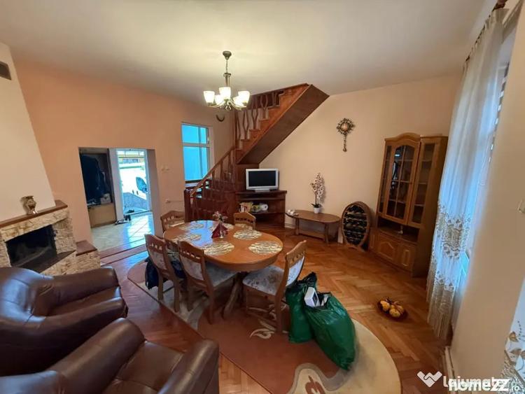 Casă cu 3 camere cu Teren 216 Mp în Orașul Vechi