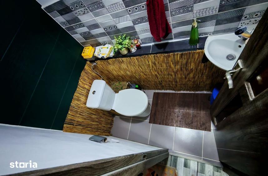 Apartament cu 3 camere decomandat în Astra