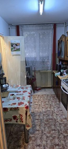 Apartament 3 camere zona Brancoveanu/parcare - 9