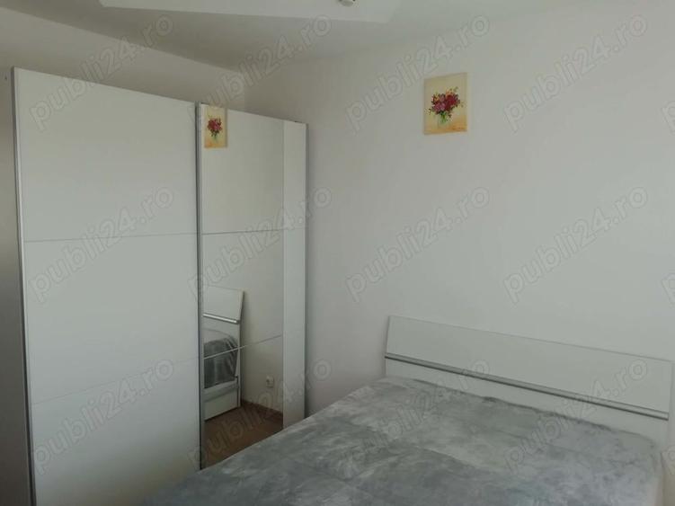 Apartament cu 3 camere decomandat, mobilat în Turnișor
