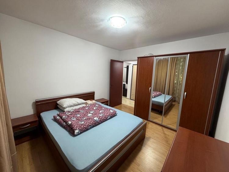 Apartament cu 2 camere decomandat în Drumul Taberei