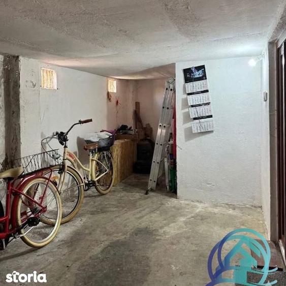 Casă cu 5 camere cu Teren 118 Mp în Central
