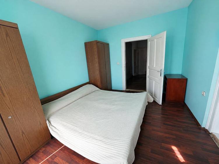 Apartament cu 3 camere circular, mobilat în Traian
