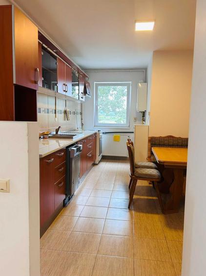 Apartament cu 2 camere decomandat în Florești