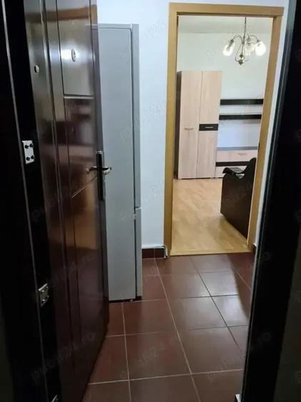 Apartament cu 2 camere semidecomandat în Centrul Vechi