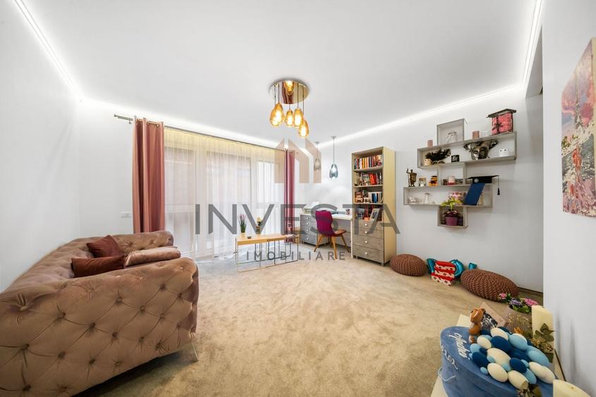 Duplex cu 5 camere cu Canalizare în Europa