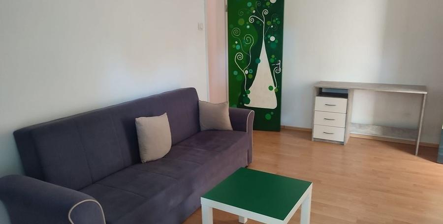 Apartament cu 2 camere decomandat în Drumul Taberei