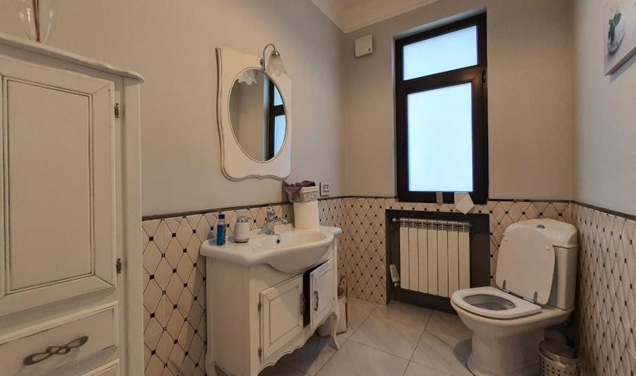 Casă cu 14 camere cu Garaj în Kiseleff