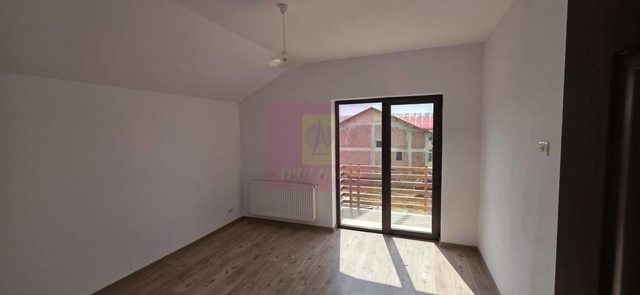 Vila cu 4 camere de vanzare in Brebu - 11