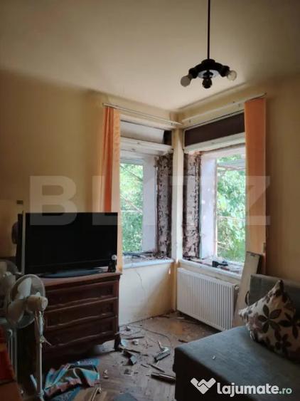 Casă cu 4 camere cu Teren 350 Mp în Central
