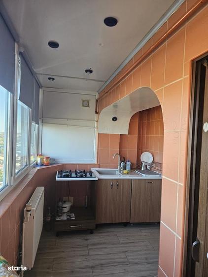 Apartament cu 3 camere în Micro 11