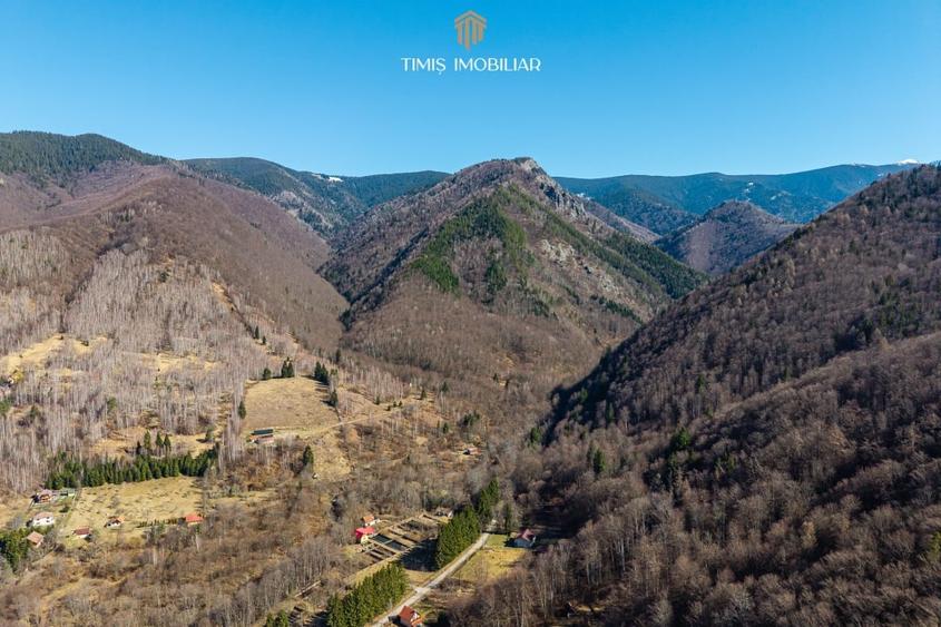 Teren agricol intravilan de 738 mp, în Poiana Mărului