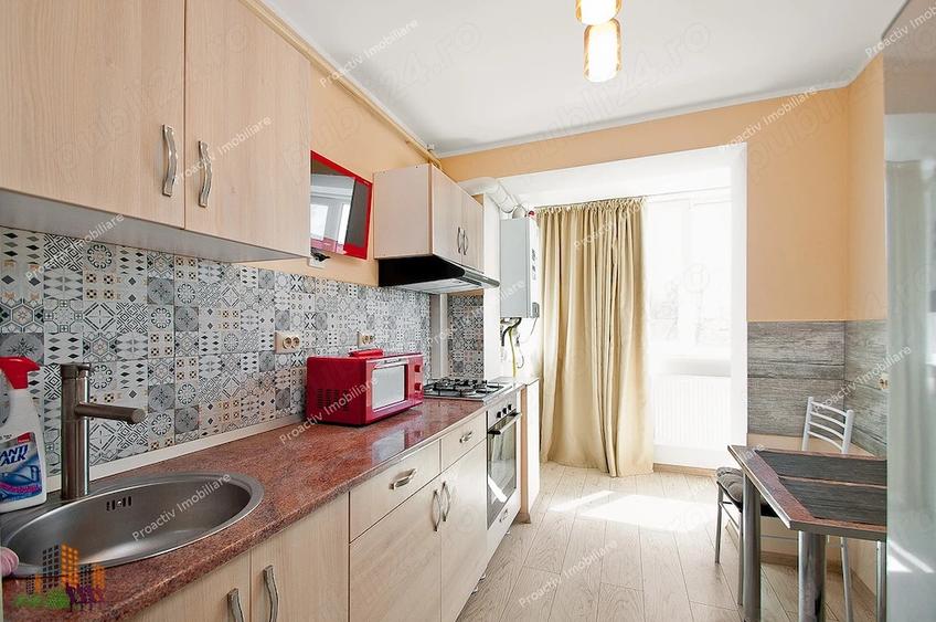 Apartament cu 3 camere semidecomandat în Mazepa 1