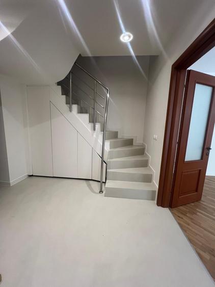 Apartament cu 3 camere decomandat în Herăstrău
