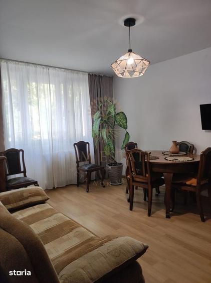 Apartament cu 3 camere semidecomandat în Drumul Taberei — fotografia 1