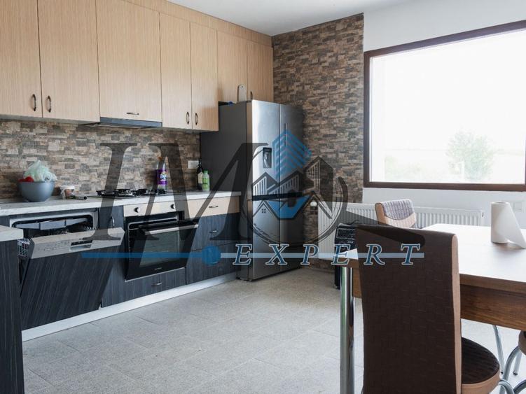 Casă individuală cu 4 camere cu Teren 350 Mp în Bărăbanț
