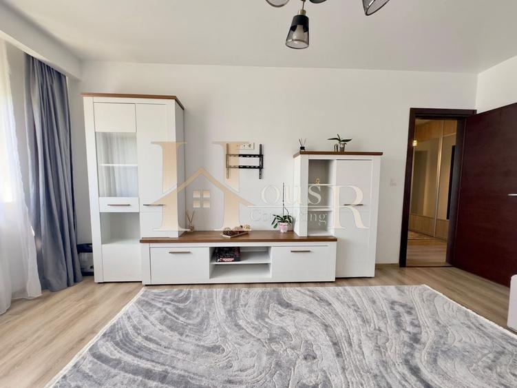 Apartament cu 3 camere decomandat, mobilat în Girocului