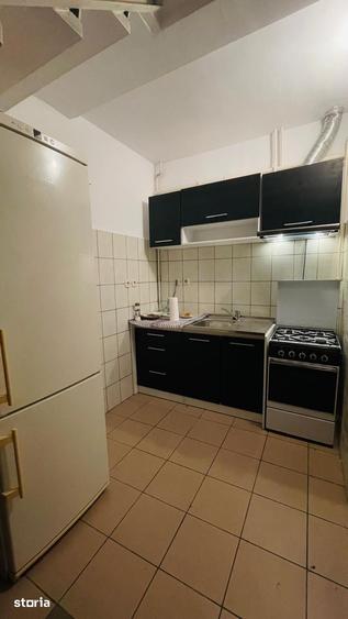 Casă cu 8 camere cu Teren 500 Mp în Bucureștii Noi
