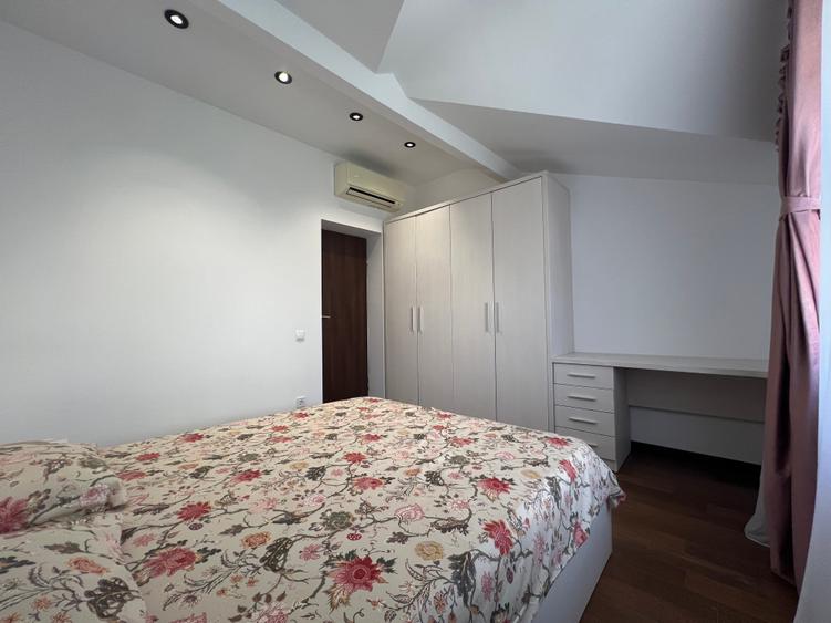 Apartament cu 3 camere decomandat, mobilat în Rahova