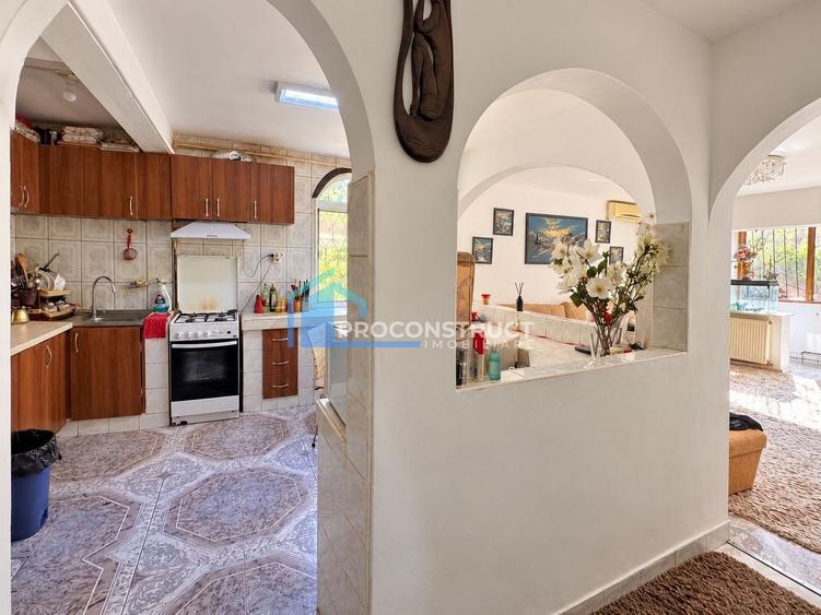 Apartament cu 3 camere decomandat, mobilat în Girocului