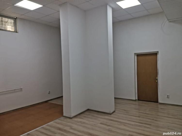 Spațiu comercial, de 260 mp, în Roman