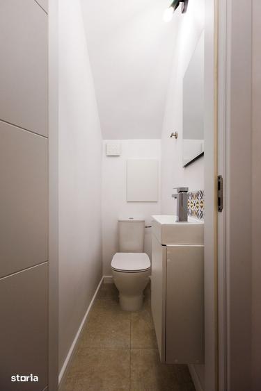 Apartament cu 3 camere decomandat în Primăverii