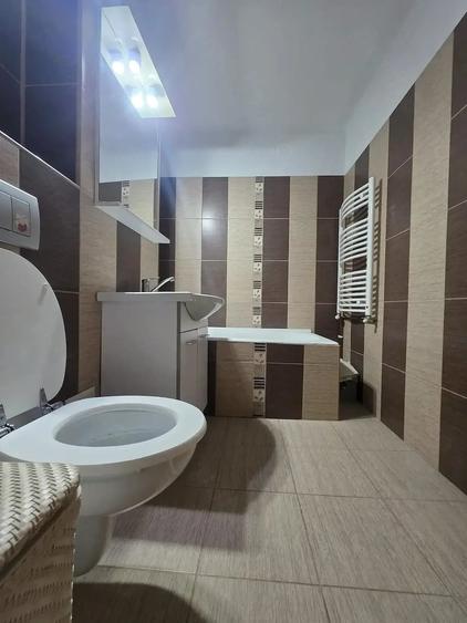 Apartament cu 3 camere decomandat în Micălaca