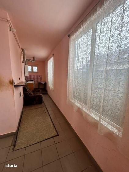 Casă cu 3 camere în Viișoara