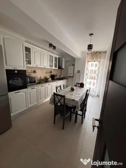 Apartament cu 2 camere decomandat în Burdujeni
