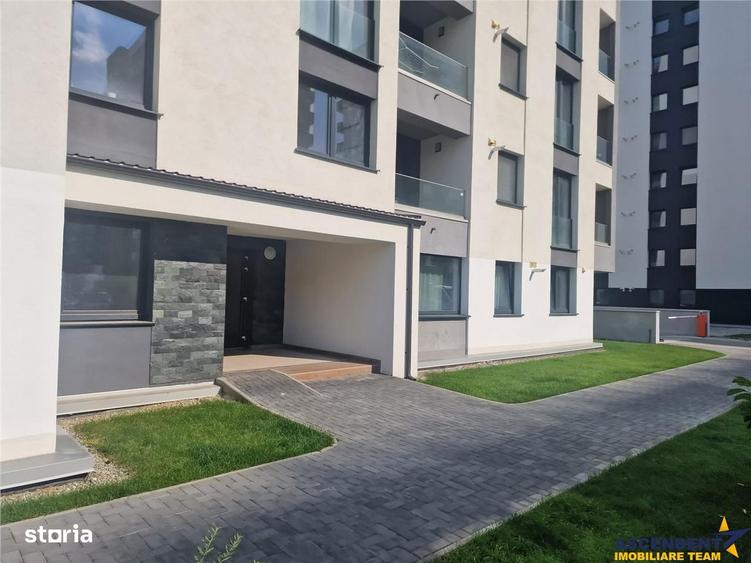 Garsonieră decomandată, mobilată în Tractorul