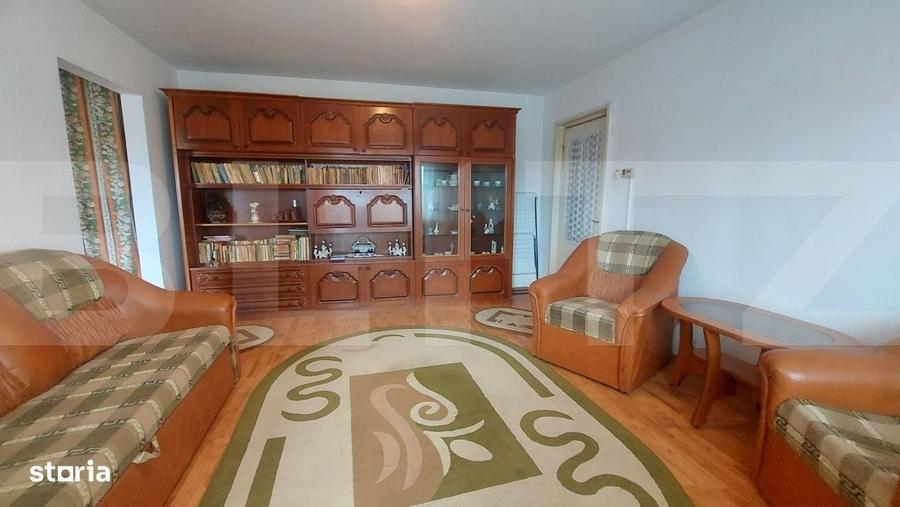 Apartament cu 3 camere semidecomandat în Central