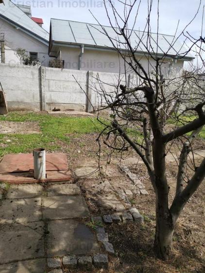 Casă cu 2 camere cu Canalizare în Lacu Sărat