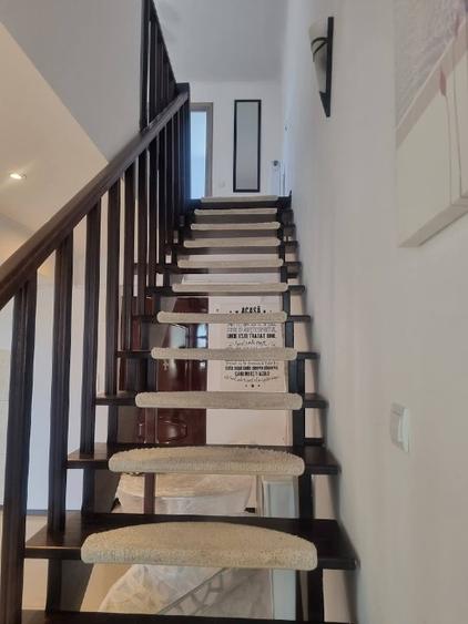 Apartament cu 4 camere circular în Trivale