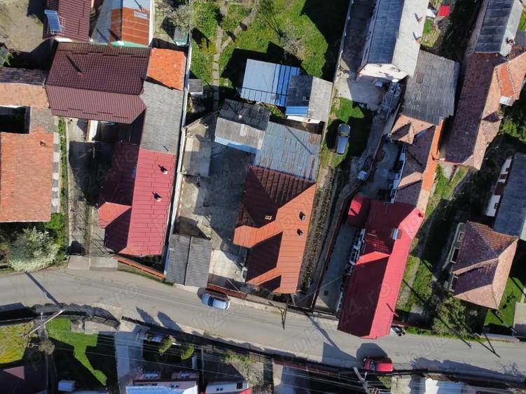 Casă cu 6 camere în Valea