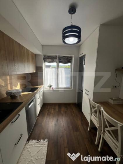 Casă cu 4 camere cu Teren 500 Mp în Central