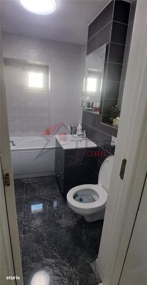 Apartament cu 3 camere decomandat în Nicolina