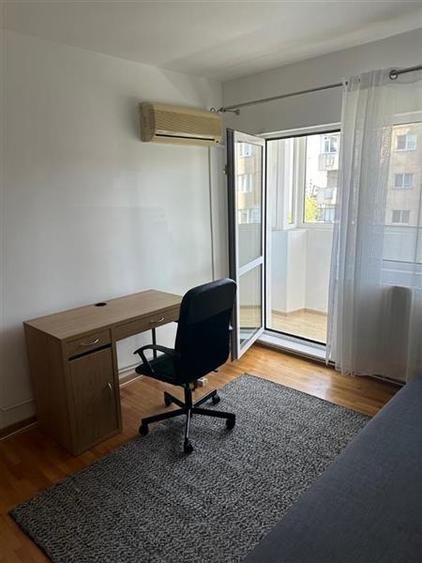 Apartament cu 3 camere decomandat, mobilat în 13 Septembrie