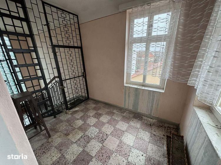 Apartament in asociatie 3 camere + garaj , zona Piata Mica - 1