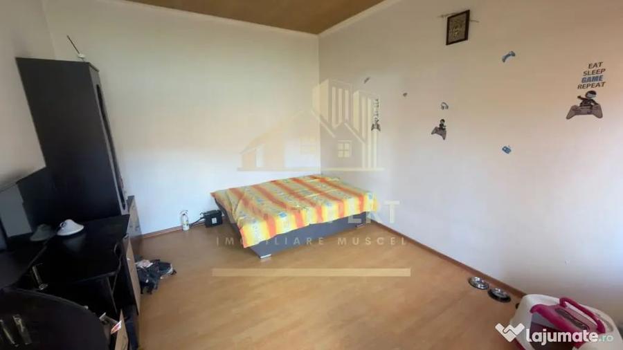 Casă cu 4 camere cu Teren 233 Mp în Sud