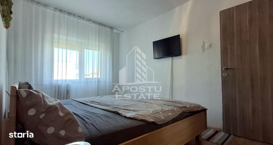 Apartament cu 2 camere semidecomandat în Micălaca