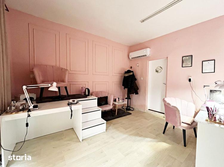 Casă cu 5 camere decomandat cu Teren 440 Mp în Ultracentral