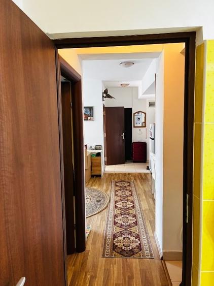 Apartament cu 2 camere semidecomandat, mobilat în Chitila