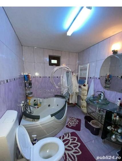 Casă individuală cu 4 camere cu Canalizare în Pietroasele
