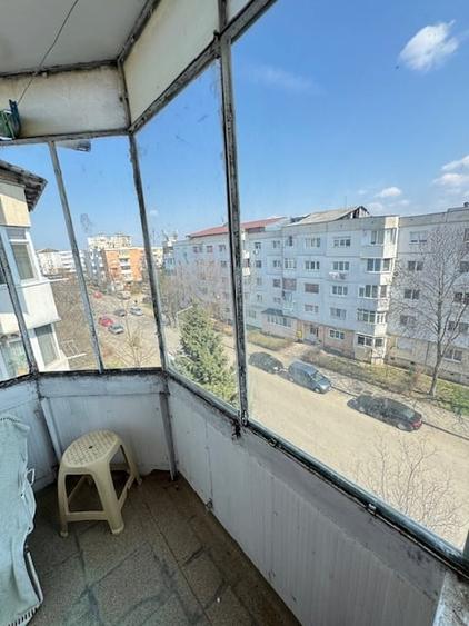 Apartament cu 2 camere decomandat, mobilat în Mioriței