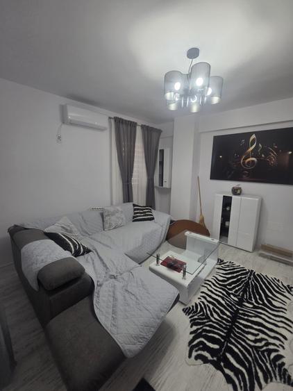 Apartament cu 2 camere decomandat în Militari